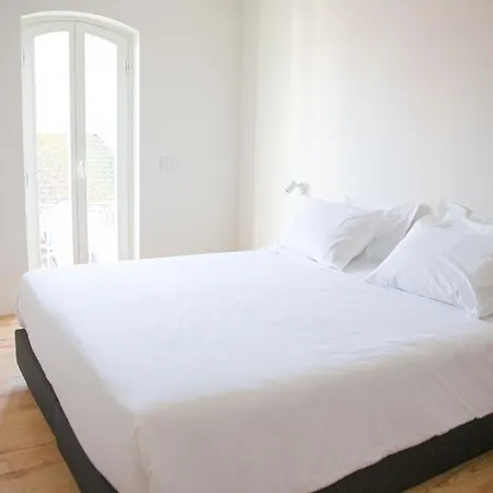 Casa Rene - Charming Apartament Almada