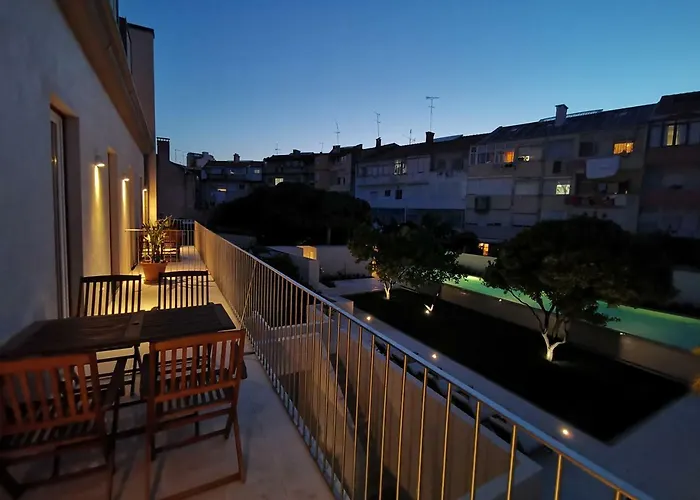 Casa René - Charming Apartamento Almada